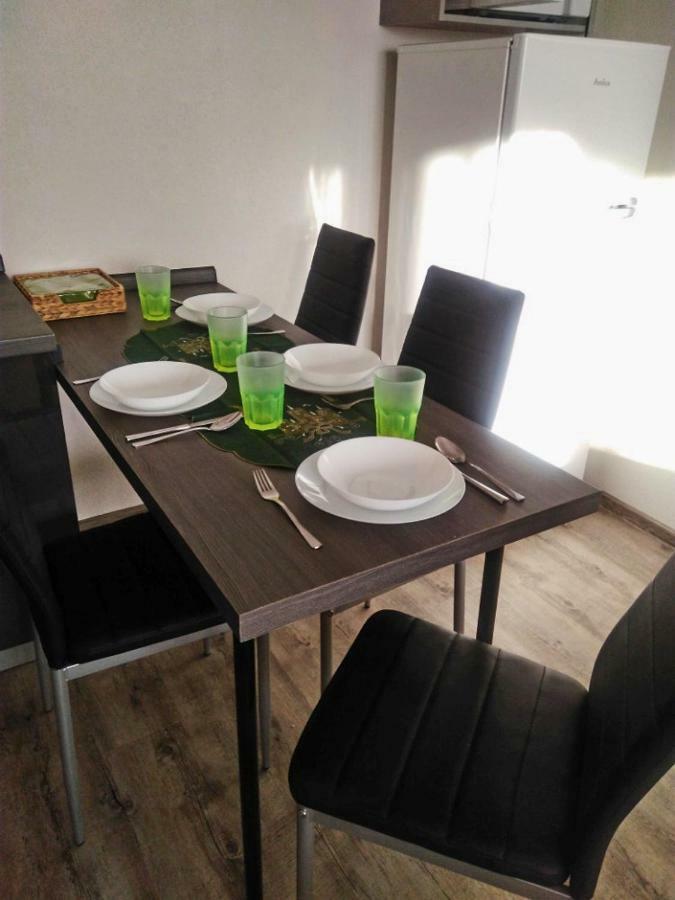 Lentilka Apartment Horni Plana Luaran gambar